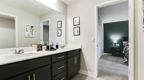 Bath - 3792 Brookside Dr, Chaska, MN 55318 photo 1 of 4