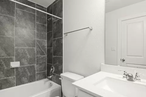 Bath - 809 White Steppe Way, Georgetown, TX 78626 photo 1 of 9
