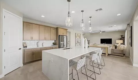Kitchen - 359 W Windlass Way, Apache Junction, AZ 85120 photo 2 of 2