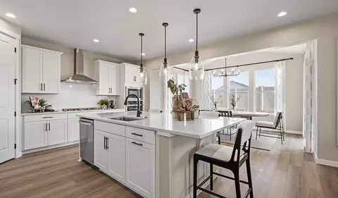 Kitchen - 359 W Windlass Way, Apache Junction, AZ 85120 photo 3 of 8