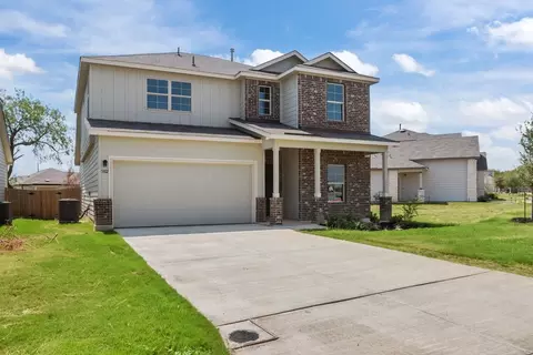 Exterior - 4802 Rayos Ter, Von Ormy, TX 78073 photo 2 of 15