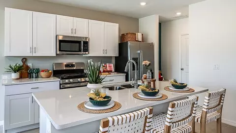 378 Cornerstone Dr, Groveland, FL 34736