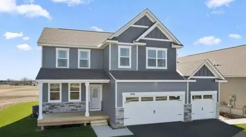 1671 Century Cir, Maplewood, MN 55119
