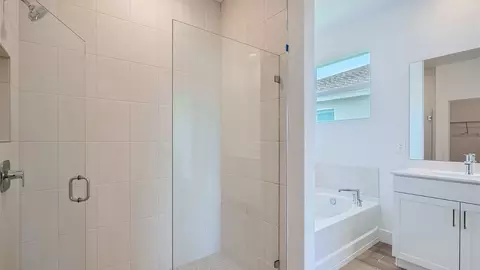 Bath - 6510 SE Park Trace Dr, Stuart, FL 34997 photo 2 of 11
