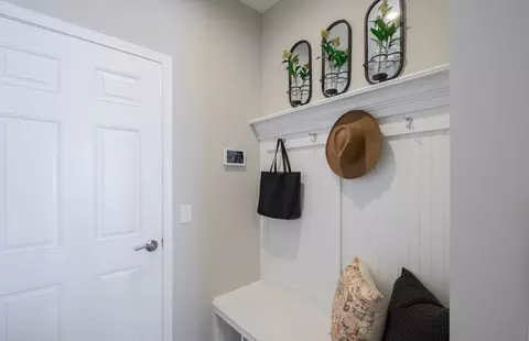 Entry Way - 940 Memory Ln # -4, Aurora, OH 44202 photo 2 of 2