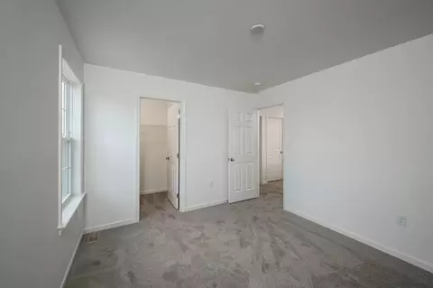 Bedroom - 333 Amber Dr, Lititz, PA 17543 photo 2 of 4