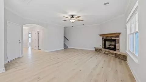 Living - 2005 Lachaise Ln, Moore, SC 29369 photo 4 of 5
