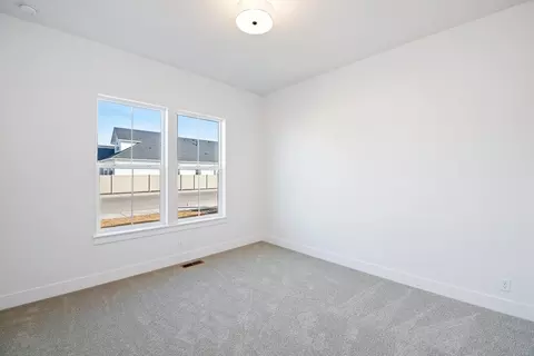 Bedroom - 497 N Morehouse Ave, Eagle, ID 83616 photo 6 of 6