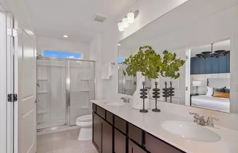 Bath - 16918 Canary Trl, Parrish, FL 34219 photo 1 of 3