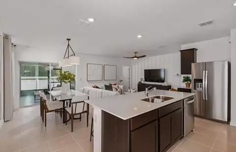 Kitchen - 16918 Canary Trl, Parrish, FL 34219 photo 5 of 5