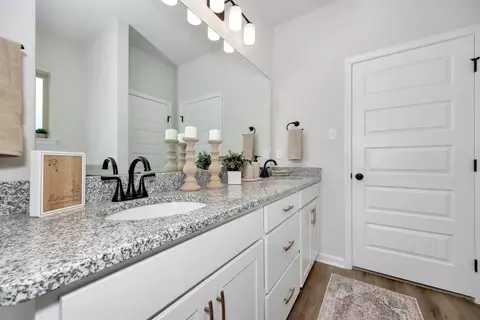 Bath - 200 Willie Sanders Dr, Madison, AL 35756 photo 2 of 6