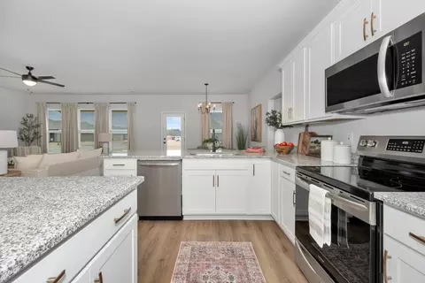 Kitchen - 200 Willie Sanders Dr, Madison, AL 35756 photo 8 of 8
