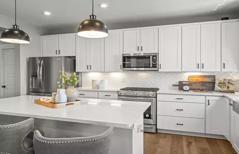 Kitchen - 702 Risdon Trl N, Saline, MI 48176 photo 2 of 4