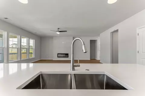 Kitchen - 1 Lanier Ct, Pooler, GA 31322 photo 3 of 8
