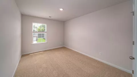 Bedroom - 4697 Fanning Rd, Hickory, NC 28602 photo 3 of 16