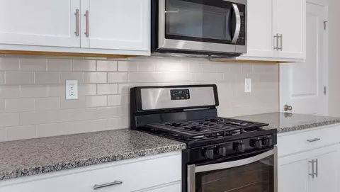 Kitchen - 4697 Fanning Rd, Hickory, NC 28602 photo 2 of 7