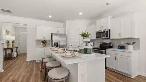 Kitchen - 2500 Kingston Rd, Buckhead, GA 30625 photo 2 of 5