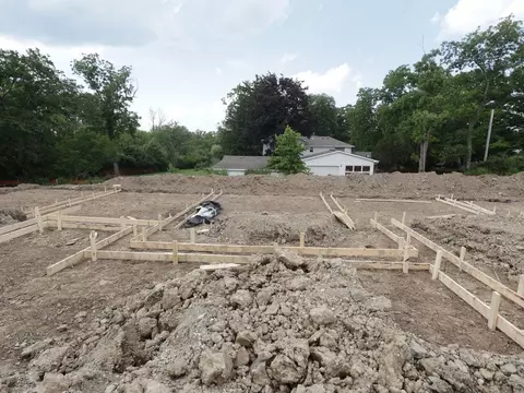 2076 Iron Ridge Ln, Naperville, IL 60563