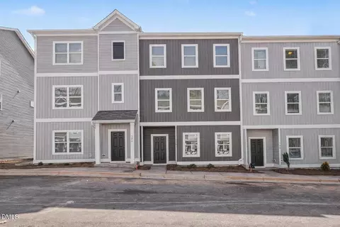 724 Orchard Vista Cir, Raleigh, NC 27606