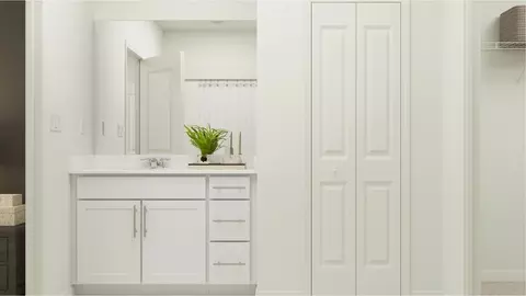 Bath - 655 Supernova Dr, Melbourne, FL 32901 photo 1 of 3