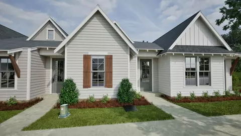 100 Firefly Ln, Opelika, AL