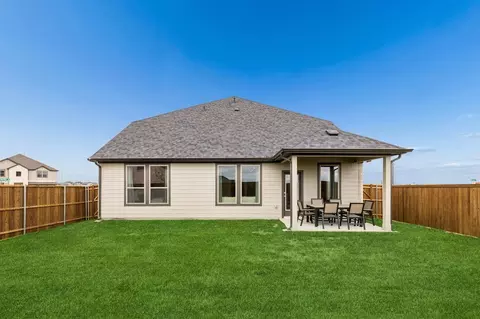 Exterior - 1309 Rosaderos Rd, Haslet, TX 76052 photo 6 of 10