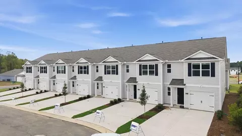 121 Kimber Dr, Rocky Mount, NC 27804