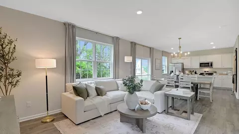 529 Trolley Ln, Sellersville, PA 18960
