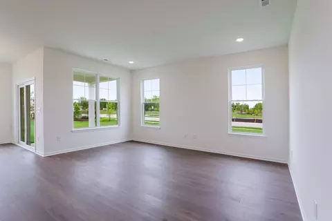 Living - 2901 Piper Pl, Plainfield, IN 46168 photo 1 of 2