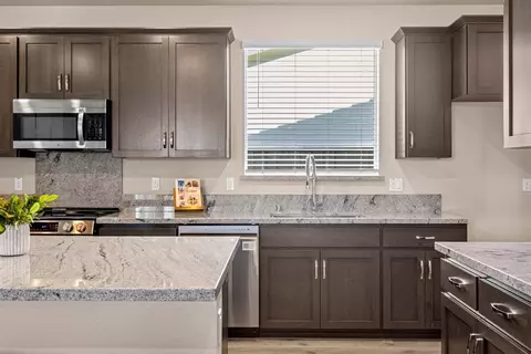 Kitchen - 1284 Winterhart St, Galt, CA 95632 photo 3 of 4