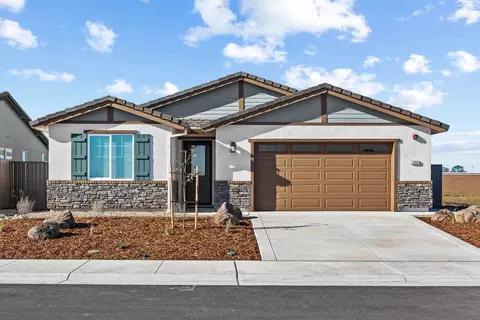 Exterior - 1284 Winterhart St, Galt, CA 95632 photo 6 of 9