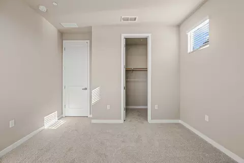 Bedroom - 1284 Winterhart St, Galt, CA 95632 photo 6 of 7