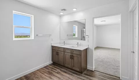 Bath - 5995 E Jayden Ln, Tucson, AZ 85756 photo 3 of 12