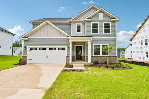 217 Hickory Grove Dr, Sanford, NC 27330