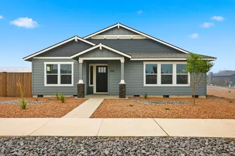 843 NE Discovery Lp, Prineville, OR 97754