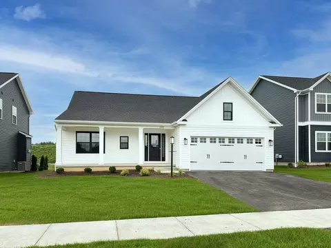 12 Kristi Ln, Biglerville, PA 17307