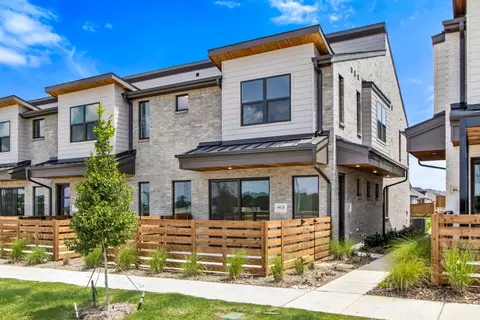 4626 White Buffalo Trl, Oak Point, TX 75068