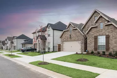 Exterior - 435 Fox Trl, Springdale, AR 72762 photo 2 of 6