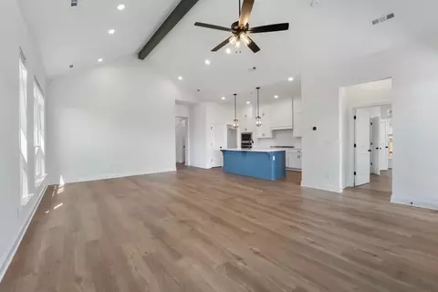 Living - 435 Fox Trl, Springdale, AR 72762 photo 3 of 5