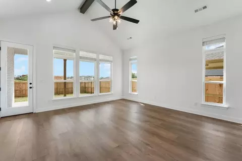 Living - 435 Fox Trl, Springdale, AR 72762 photo 2 of 5