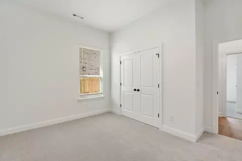 Bedroom - 435 Fox Trl, Springdale, AR 72762 photo 2 of 3
