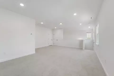 Living - 435 Fox Trl, Springdale, AR 72762 photo 4 of 5