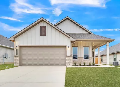 Exterior - 2001 Jester Trl, Bryan, TX 77807 photo 3 of 4