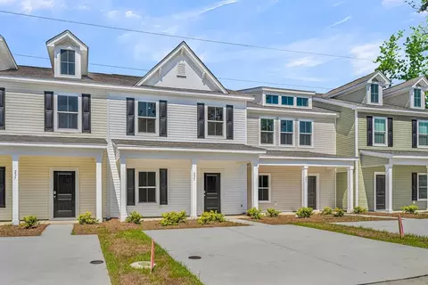 235 Harding Ln, Goose Creek, SC 29445