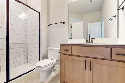 Bath - 828 Sanger Ln, Leander, TX 78641 photo 1 of 2