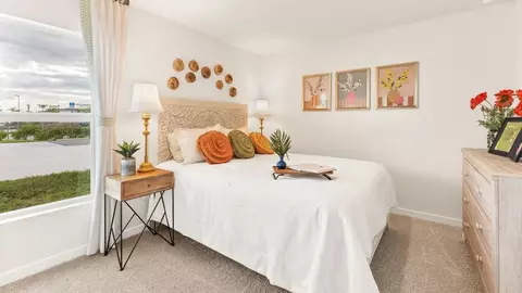 Bedroom - 912 Bunker Loop, Bradenton, FL 34212 photo 1 of 4