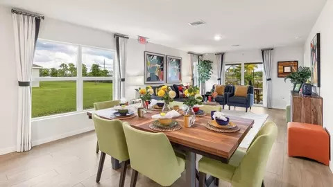 Dining - 912 Bunker Loop, Bradenton, FL 34212 photo 2 of 4