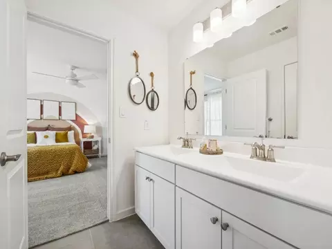 Bath - 3002 Clapbread Ln, Rosenberg, TX 77471 photo 5 of 6