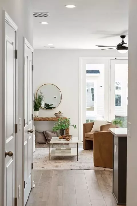 Entry Way - 108 Abbey Ter, Moncks Corner, SC 29461 photo 4 of 5