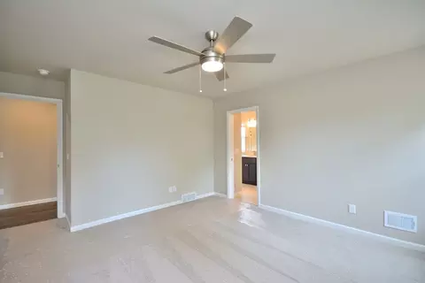 Bedroom - 710 5 Mile Rd, Wind Point, WI 53402 photo 7 of 7